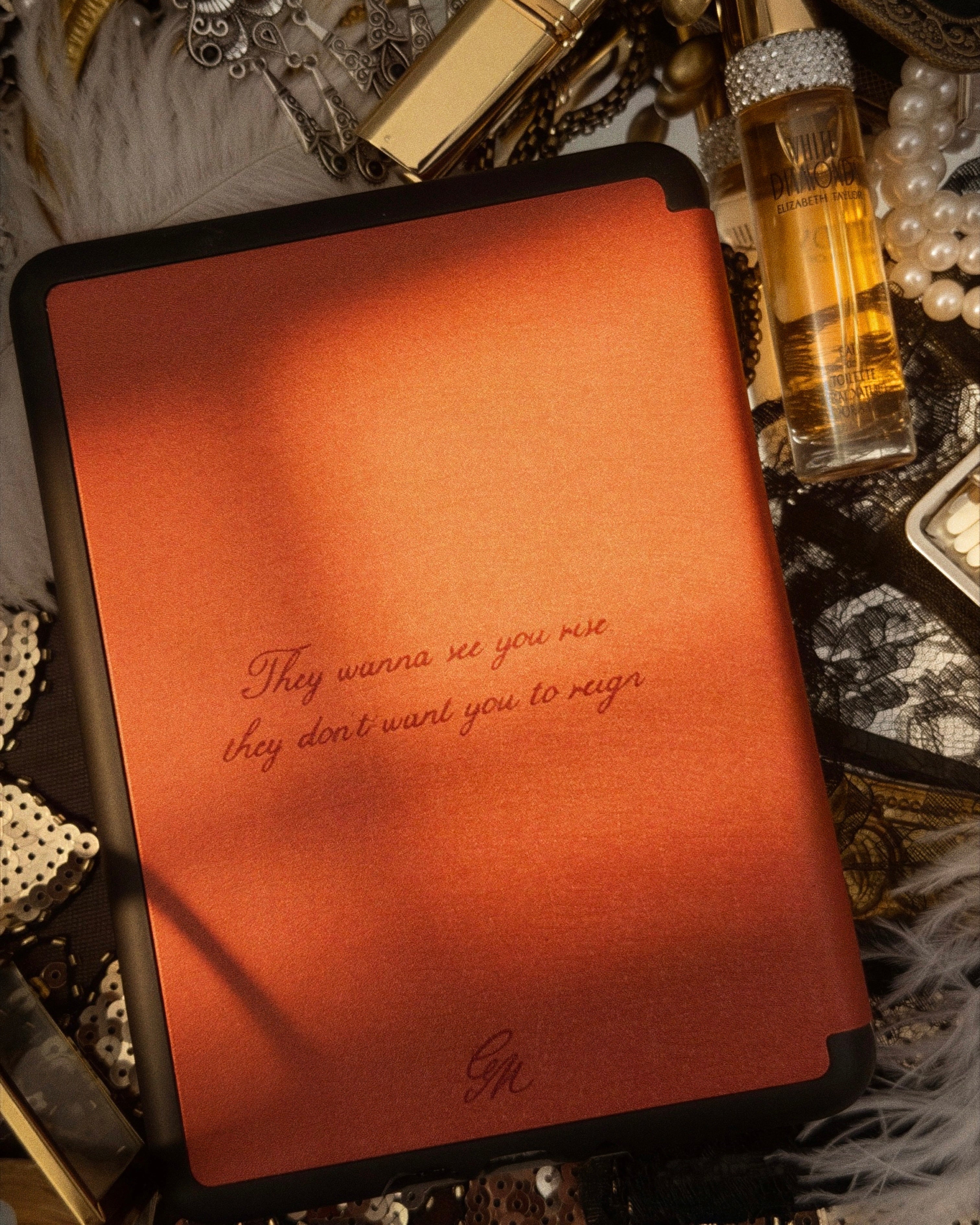 Showgirl Storybound - Kindle Case