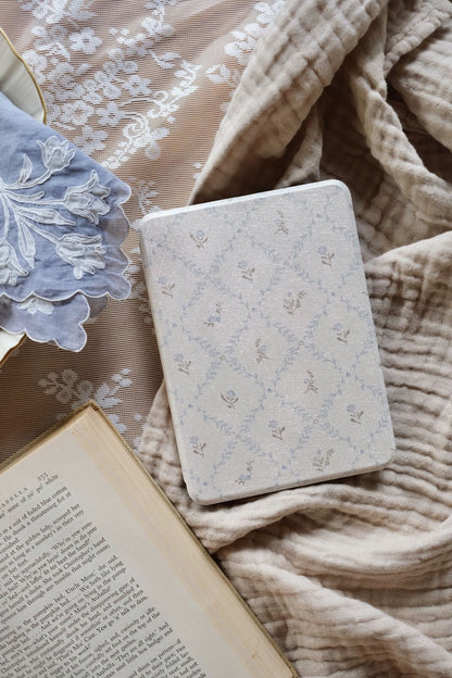 Betty - Kindle Case